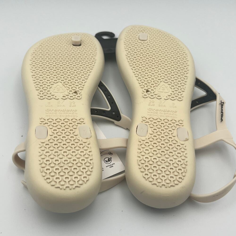 NWOB Ipanema Class Rockstar Fem Sandals Beige/Black Women's Size 8 - Picture 5 of 7